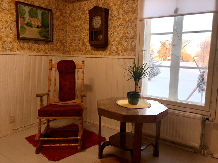 Living Room & Kitchen